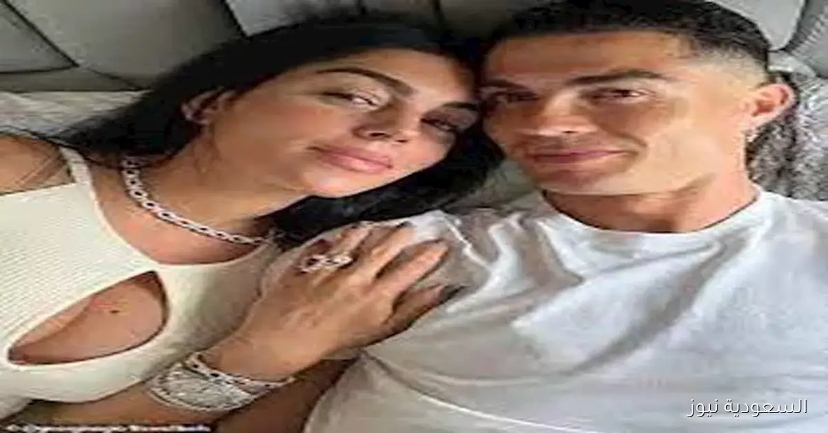 كيف تعيش زوجات نجوم كرة القدم العالميين في السعودية؟