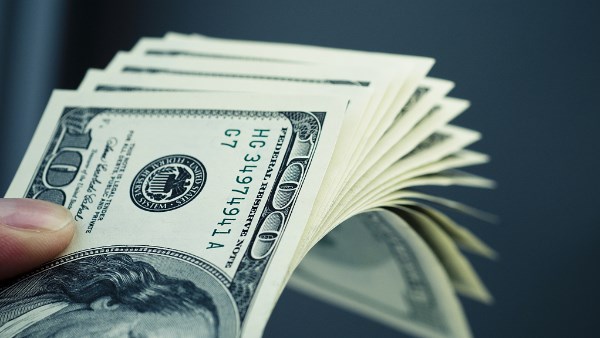 أحدث أسعار صرف الدولار اليوم الخميس