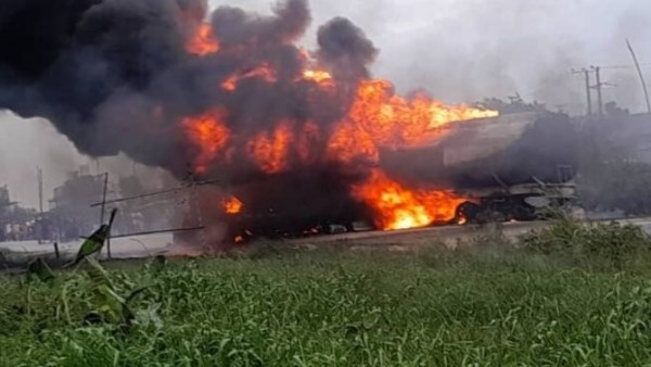 انفجار سيارة في ريف محافظة حلب يودي بحياة شخصين
