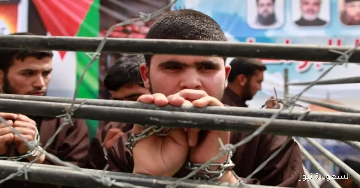 بعد خطة ترامب.. الاحتلال يوقف توغله في غزة ويعد قائمة بأسرى فلسطينيين