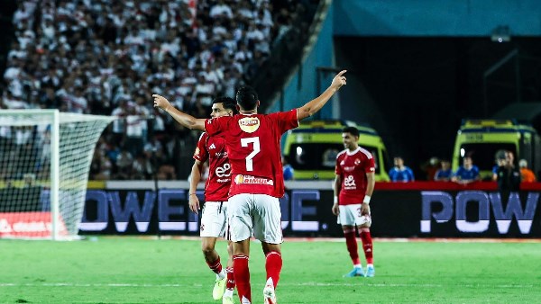 نجم الزمالك السابق يكشف عن أزمة دفاعية واضحة في الأهلي