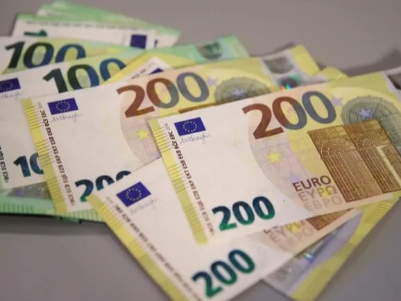 سعر اليورو مقابل الجنيه المصري اليوم الخميس 4 ديسمبر 2025 وآخر تحديثات الأسعار