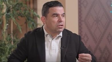 خالد الغندور: سيراميكا كليوباترا يقترب من ضم رضا بوبو