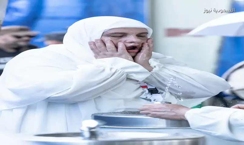 توافد الحجاج إلى منى في يوم التروية وسط رعاية الجهات المعنية