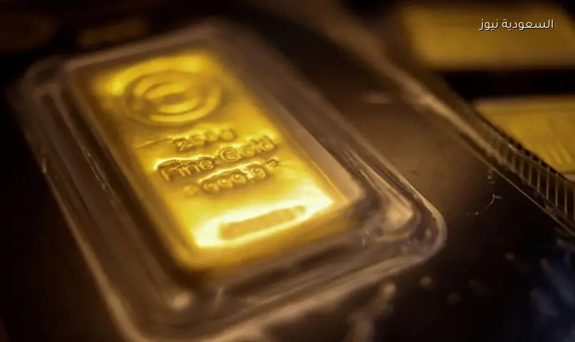 الذهب يرتفع مع تراجع الدولار وترقب مفاوضات واشنطن وطهران